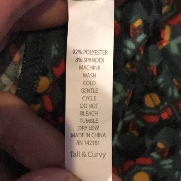 LuLaRoe Tall & Curvy leggings NWT - Picture 4 of 6